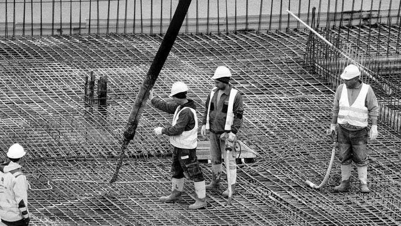Projeto de Radier em Niterói: Análise e Execução em Solos Sedimentares